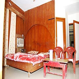 Hotel Purohit Lodge, Haridwar 3